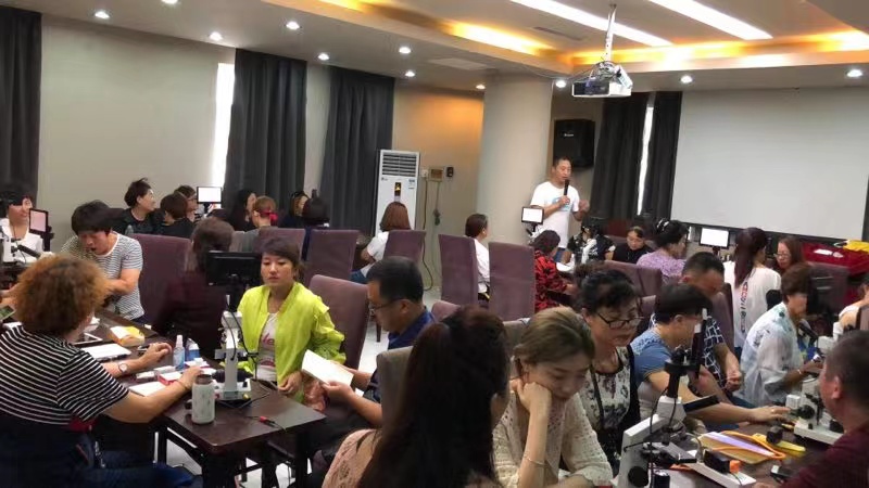 黑背景一滴血檢測儀|一滴血檢測儀|微循環顯微鏡檢查儀|一滴血亞健康檢測儀|微循環檢測儀|血細胞培訓|微循環培訓|道恩醫療|弓形蟲檢測儀|細胞破碎儀